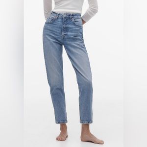 Zara Classic Mom Fit Jeans